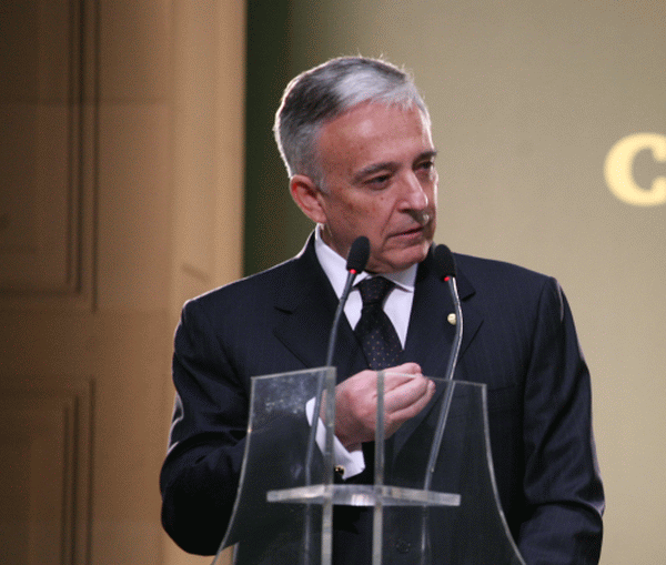 "Avem câteva mii de cazuri de dare în plată,din care jumătate fără restanţe de plată"